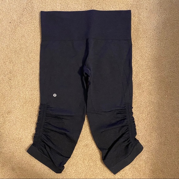 Lululemon Fitted Capri Leggings - Picture 1 of 2